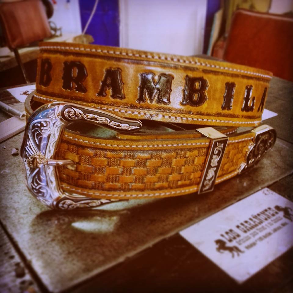 cinturón personalizado tipo texano